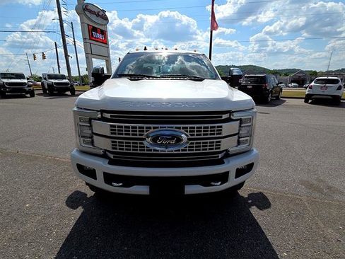 Used 2019 Ford F250 Platinum w/ Platinum Ultimate Package image 5