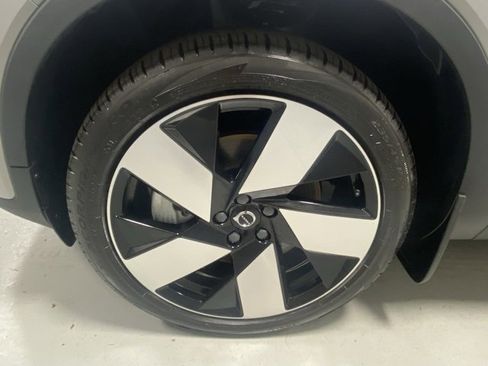 Used 2023 Volvo C40 P8 Recharge Ultimate w/ Protection Package Premier image 5