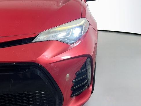 Used 2017 Toyota Corolla SE FWD image 12