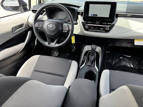 Used 2026 Toyota Corolla LE w/ Carpet Mat Package (TMS) FWD image 11