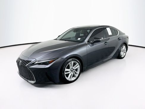 Used 2025 Lexus IS 300 w/ Comfort Package RWD image 3