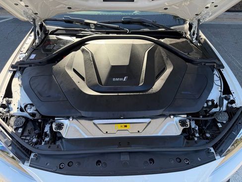 Used 2023 BMW i4 eDrive40 w/ Premium Package image 6