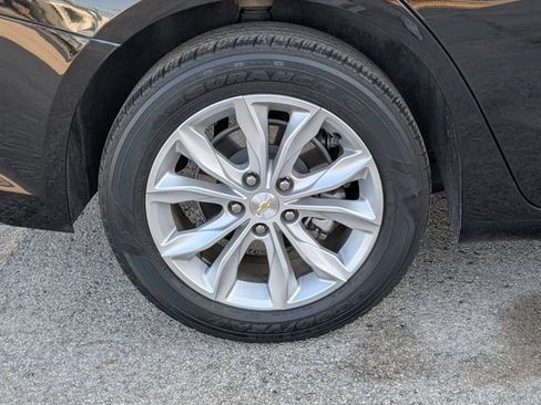 Used 2024 Chevrolet Malibu LT FWD image 3