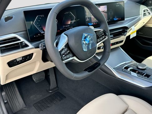 New 2026 BMW 330i Sedan w/ Convenience Package RWD image 7