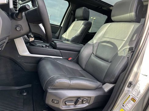 Used 2023 Toyota Tundra Platinum image 22