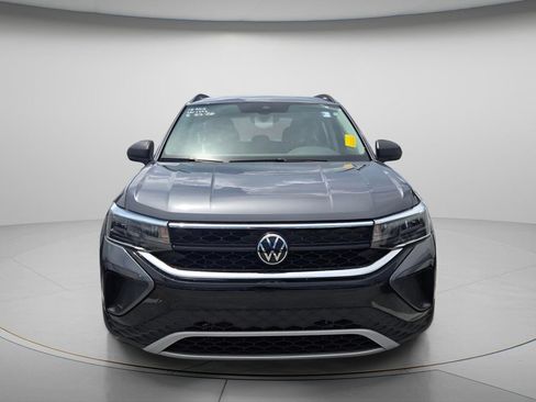 Used 2024 Volkswagen Taos S FWD image 3