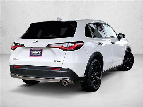 Used 2023 Honda HR-V Sport image 2