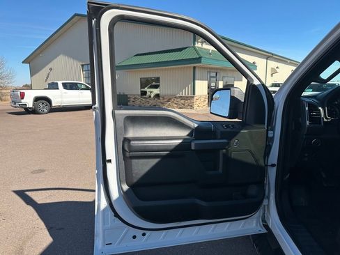 Used 2019 Ford F150 XLT w/ Equipment Group 302A Luxury image 10