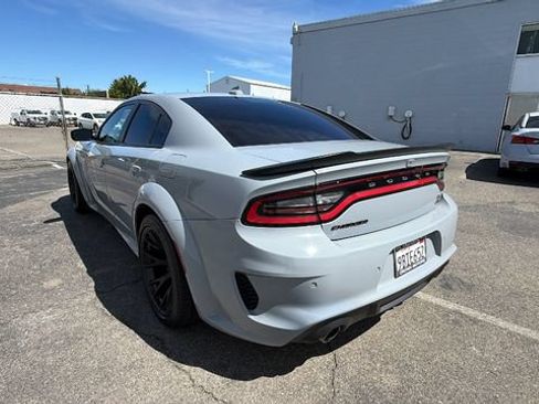 Used 2022 Dodge Charger Scat Pack RWD image 6