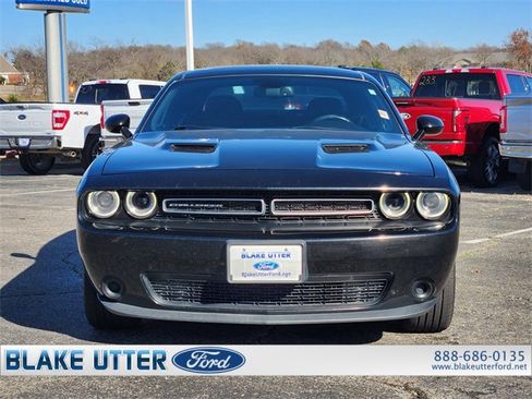 Used 2015 Dodge Challenger SXT w/ Super Sport Group (SS/T) image 2