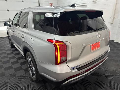 Used 2023 Hyundai Palisade Limited w/ Cargo Package AWD/4WD image 7