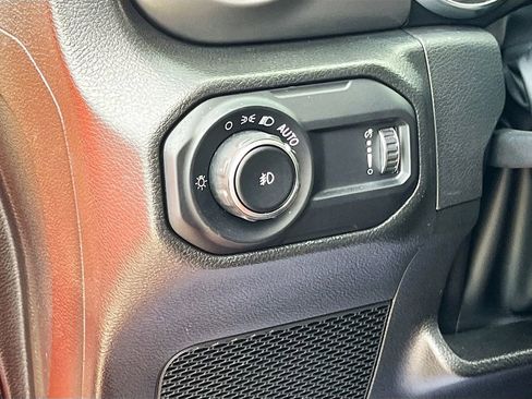 Used 2023 Jeep Wrangler Unlimited Sport AWD/4WD image 10