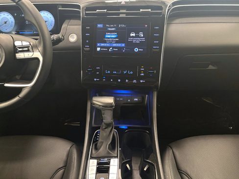 Used 2022 Hyundai Tucson SEL w/ Convenience + Premium Package AWD/4WD image 16