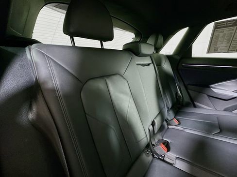Used 2022 Audi Q3 2.0T Premium Plus w/ Premium Plus Package image 28