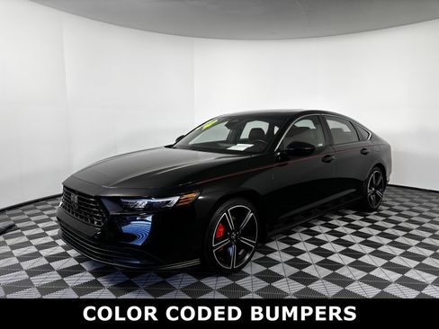 Used 2024 Honda Accord Sport image 2