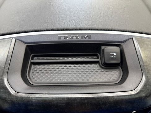Used 2019 RAM 1500 Big Horn AWD/4WD image 28