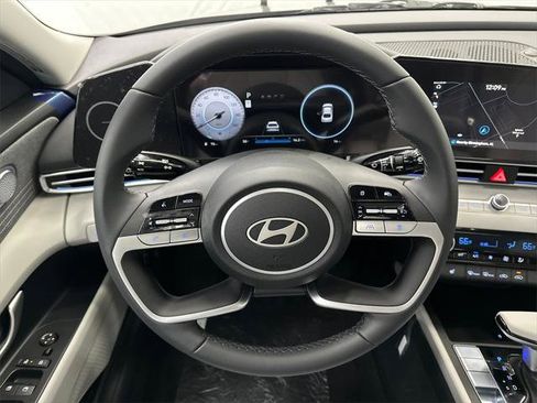 New 2026 Hyundai Elantra Limited image 24