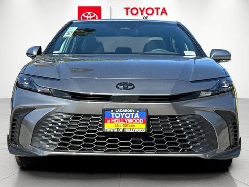 New 2026 Toyota Camry SE FWD image 8