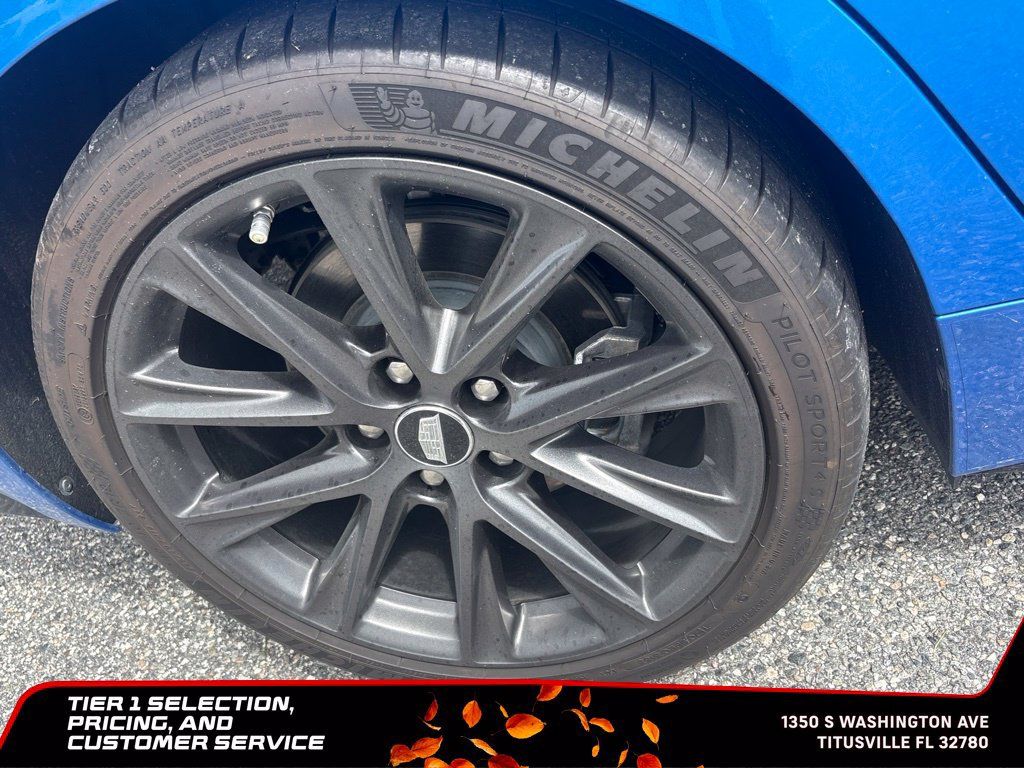 Used 2025 Cadillac CT5 V w/ Technology Package RWD image 5