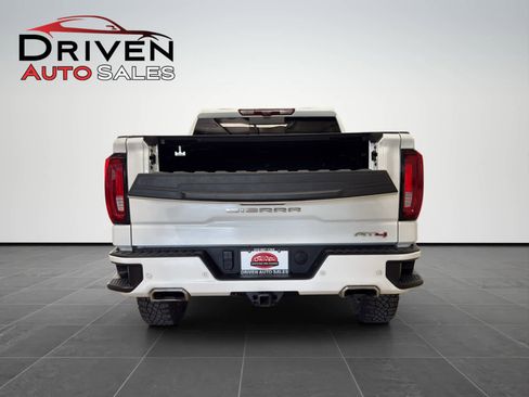 Used 2024 GMC Sierra 1500 AT4 w/ Technology Package image 6