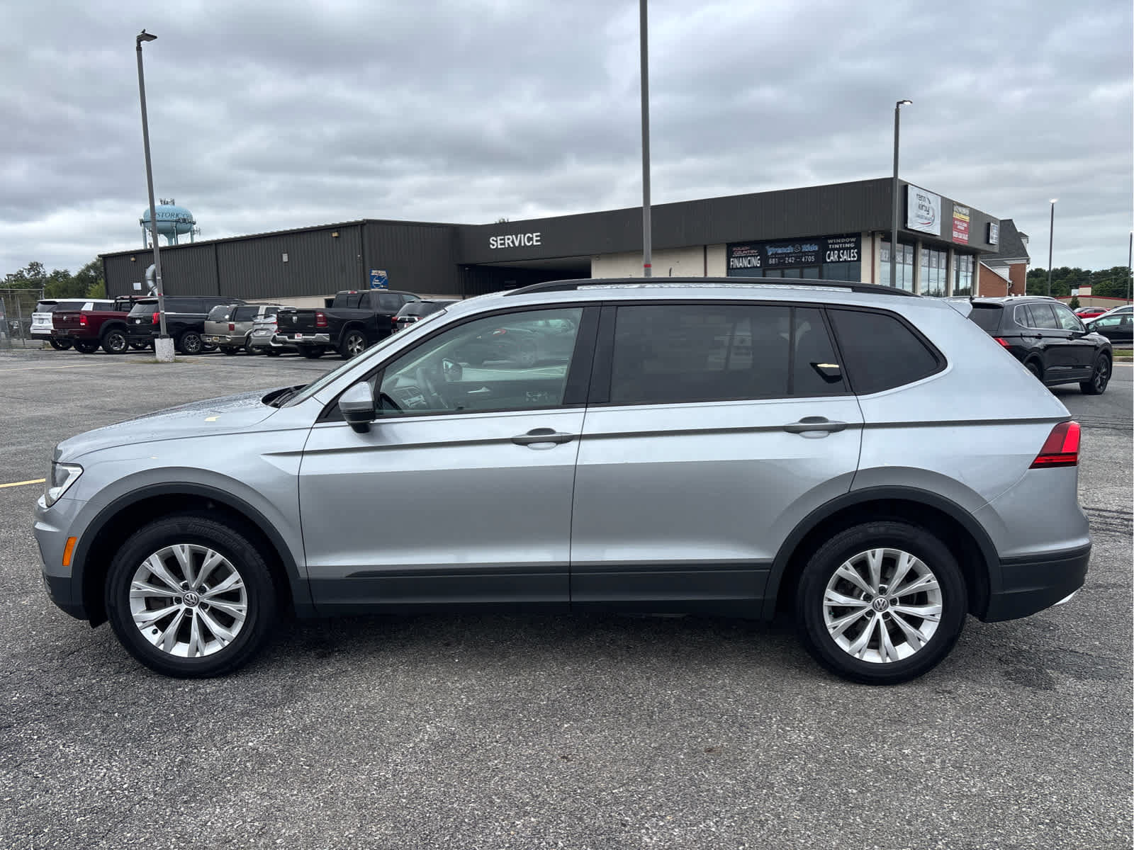 Used 2019 Volkswagen Tiguan S w/ Driver Assistance Package AWD/4WD image 1