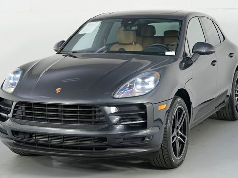 Used 2021 Porsche Macan image 46