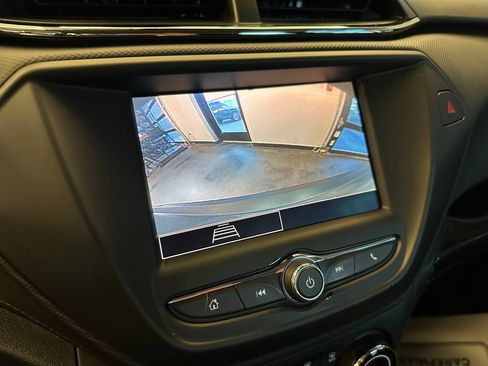 Used 2023 Chevrolet TrailBlazer LS AWD/4WD image 14