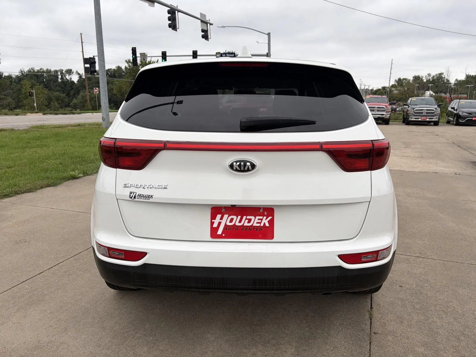 Used 2017 Kia Sportage LX AWD/4WD image 7