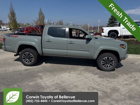 Used 2023 Toyota Tacoma TRD Sport w/ Technology Package image 2