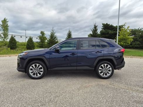 Used 2025 Toyota RAV4 XLE Premium w/ Weather Package AWD/4WD image 9