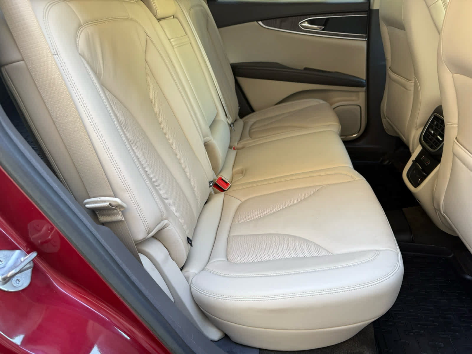 Used 2019 Lincoln Nautilus Select FWD image 7