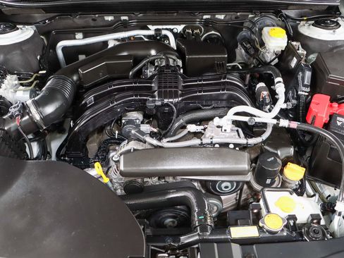 Used 2024 Subaru Outback Premium image 32