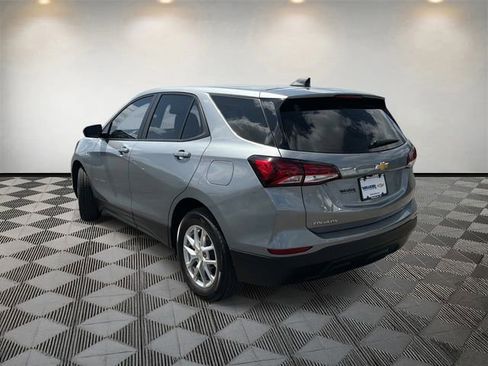 Used 2024 Chevrolet Equinox LS FWD image 7