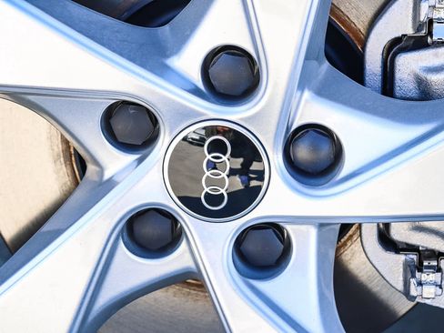 New 2025 Audi Q5 Premium Plus image 14