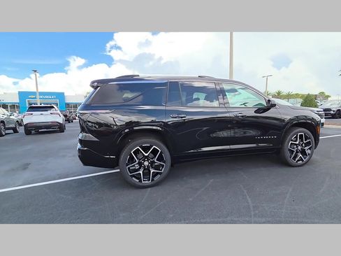 New 2026 Chevrolet Traverse High Country FWD image 18