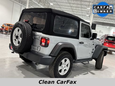 Used 2022 Jeep Wrangler Sport S image 3