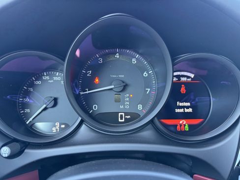 New 2025 Porsche Macan image 36