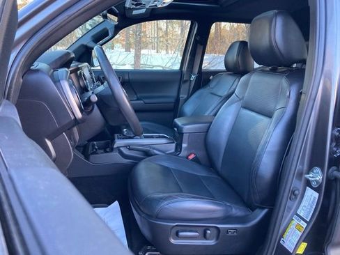 Certified 2021 Toyota Tacoma TRD Off-Road w/ TRD Premium Off Road Package image 14