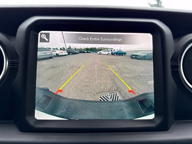 Used 2020 Jeep Gladiator Overland AWD/4WD image 27