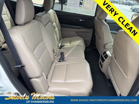 Used 2022 Honda Pilot Touring image 13