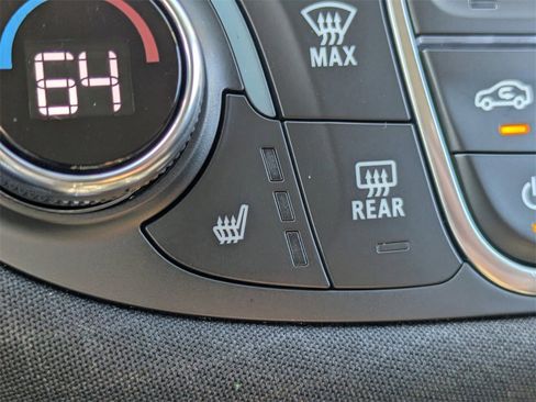 Used 2024 Chevrolet Malibu LT image 24