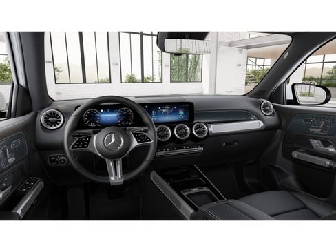 New 2026 Mercedes-Benz GLB 250 4MATIC image 2