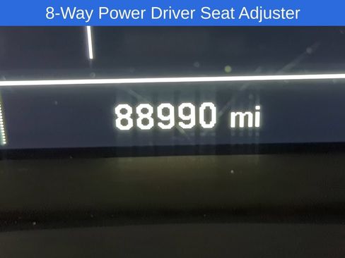 Used 2020 Chevrolet Malibu LT w/ Leather Package FWD image 12