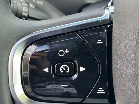 Used 2025 Volvo XC90 T8 Core w/ Protection Package Premier image 28