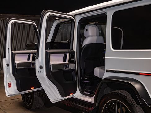 Used 2025 Mercedes-Benz G 63 AMG 4MATIC image 29