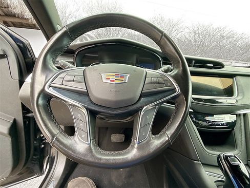 Used 2023 Cadillac XT5 Premium Luxury image 12