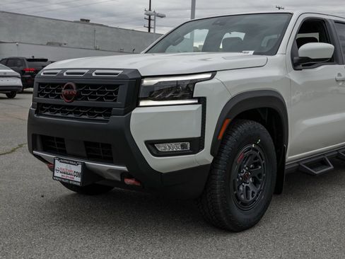 New 2026 Nissan Frontier Pro-X image 10