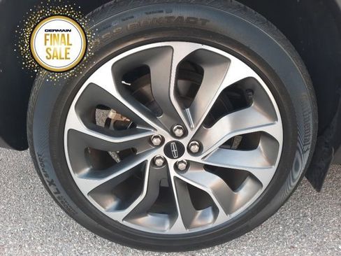 Used 2022 Lincoln Nautilus Reserve w/ Cargo Utility Package image 7