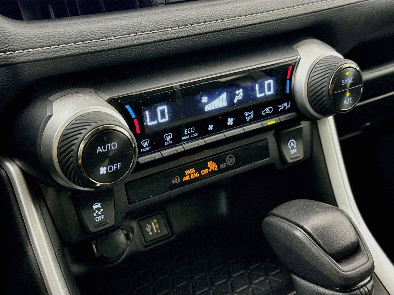 Certified 2024 Toyota RAV4 XLE AWD/4WD image 24