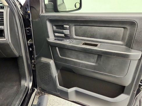Used 2018 RAM 1500 Express w/ Black Ram 1500 Express Group AWD/4WD image 24